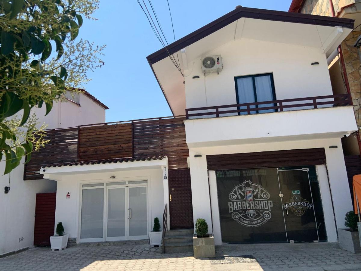 Vila 32 Berat Bagian luar foto